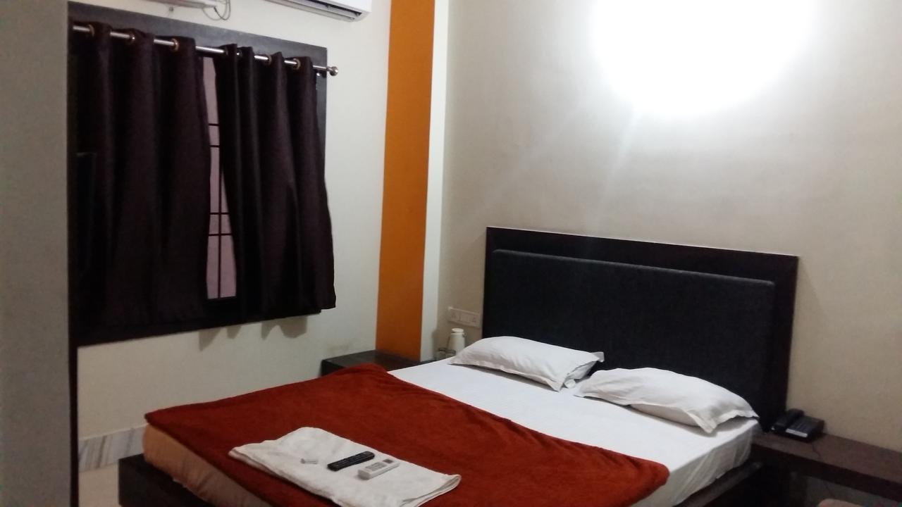 Hotel Grand Palace Gaya Exterior foto